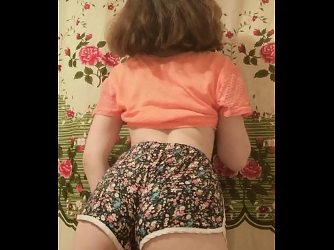 ❤️ Nwa ọhụrụ sexy na-eyipụ uwe mkpirisi ya na igwefoto ❤️ na anyị%ig.pornoklinge.ru ️❤